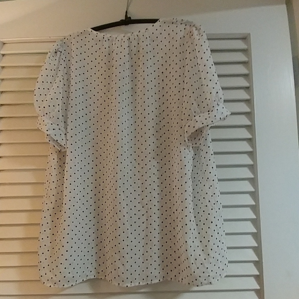 Blouse - Picture 2 of 3